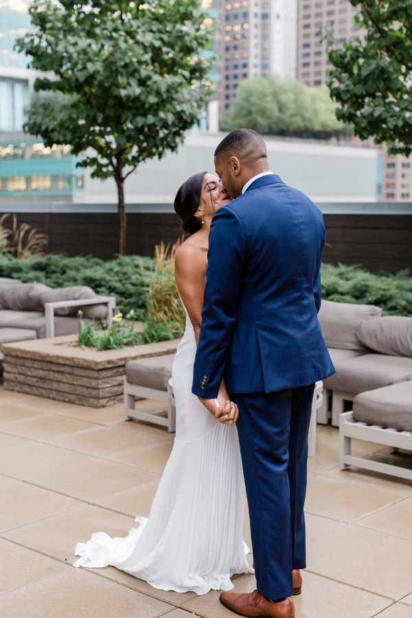 Loft Lucia Chicago Wedding Photography by Lauryn (34)