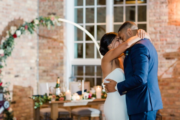 Loft Lucia Chicago Wedding Photography by Lauryn (73)