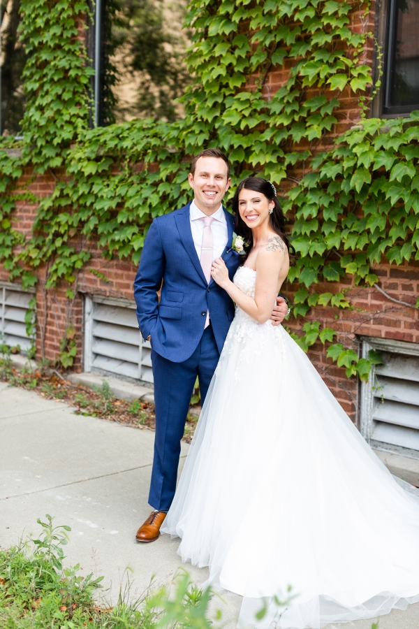 Room 1520 Chicago Wedding from Alexandra Lee Photography (37)