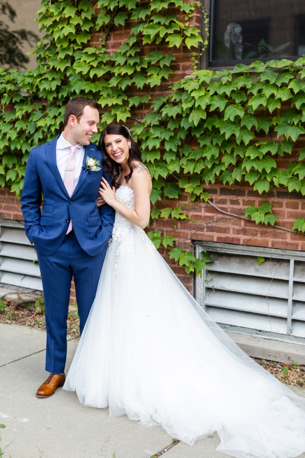 Room 1520 Chicago Wedding from Alexandra Lee Photography (45)