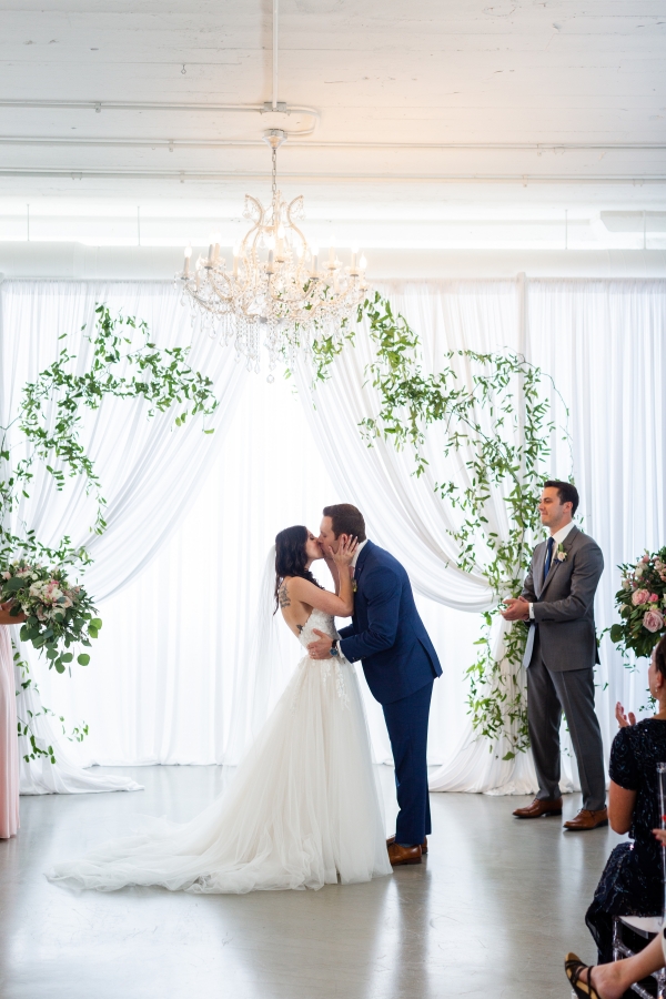 Room 1520 Chicago Wedding from Alexandra Lee Photography (59)