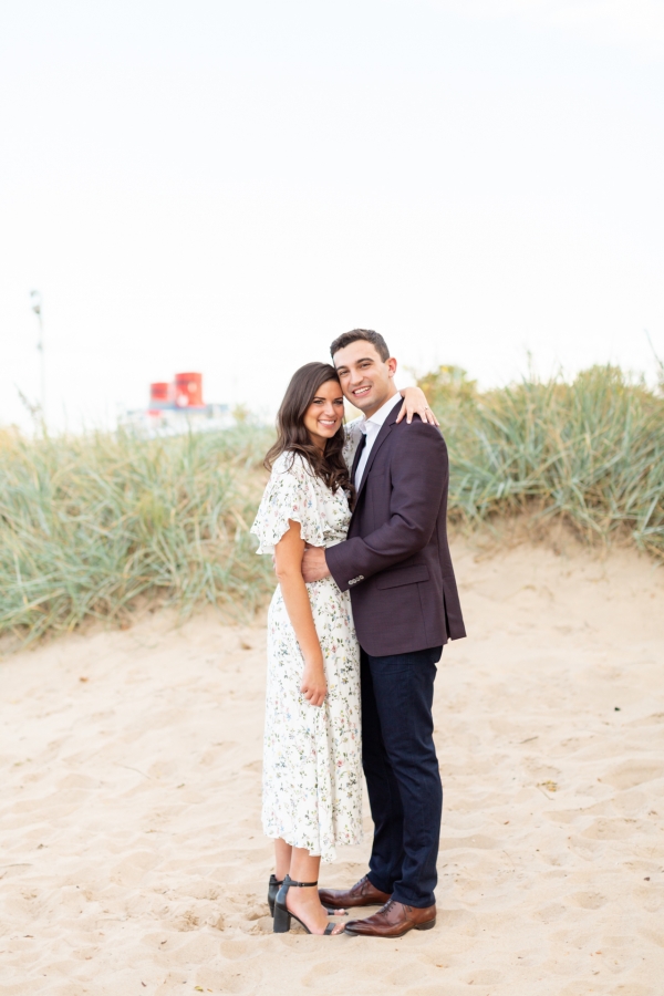 Brittany-and-Scott-Pen-and-Lens-photography-Chicago-photographer-North-Avenue-Beach-Engagement-Session-10