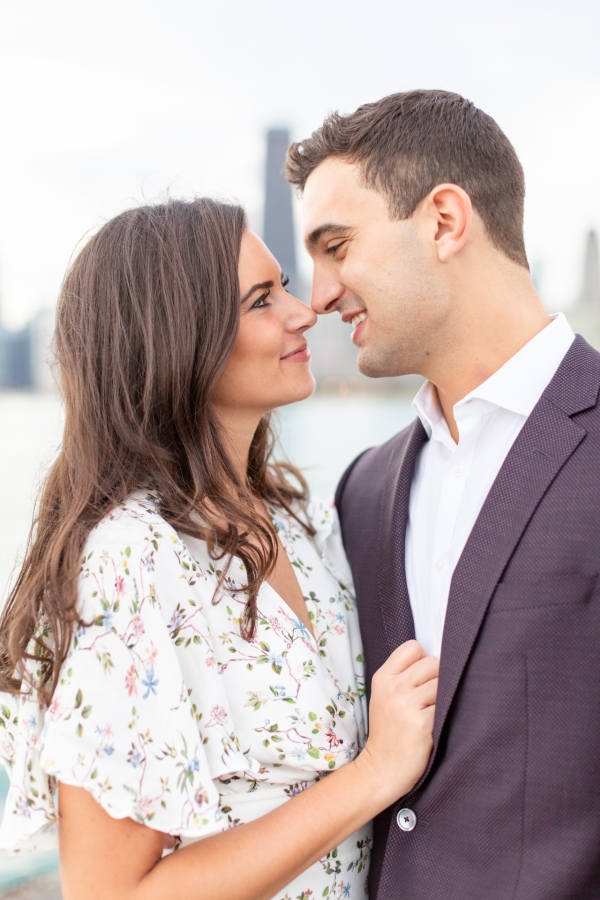 Brittany-and-Scott-Pen-and-Lens-photography-Chicago-photographer-North-Avenue-Beach-Engagement-Session-32