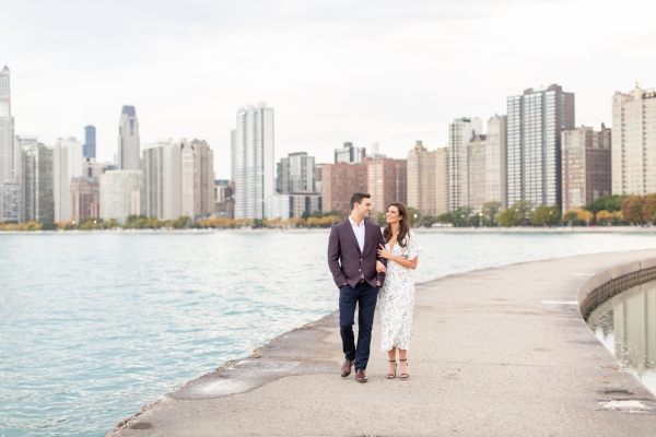 Brittany-and-Scott-Pen-and-Lens-photography-Chicago-photographer-North-Avenue-Beach-Engagement-Session-33