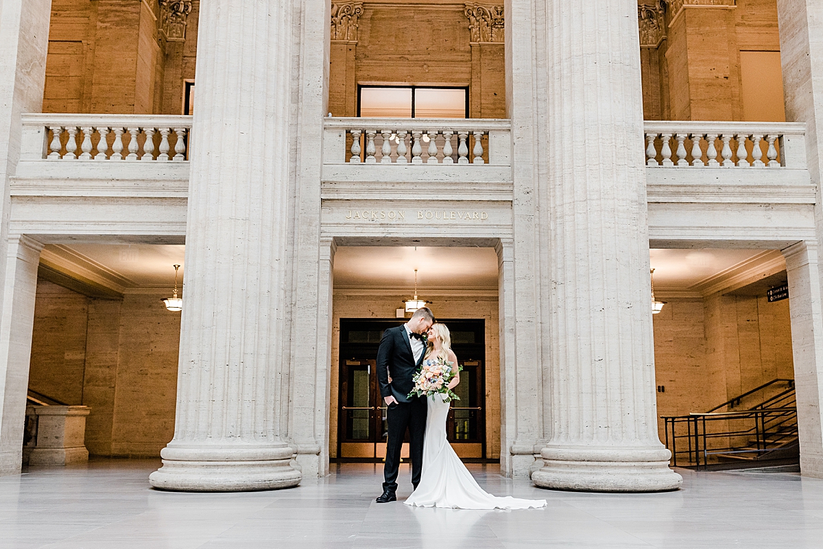 Classy Chicago Spring Wedding at the Industrial City Hall Events_0213