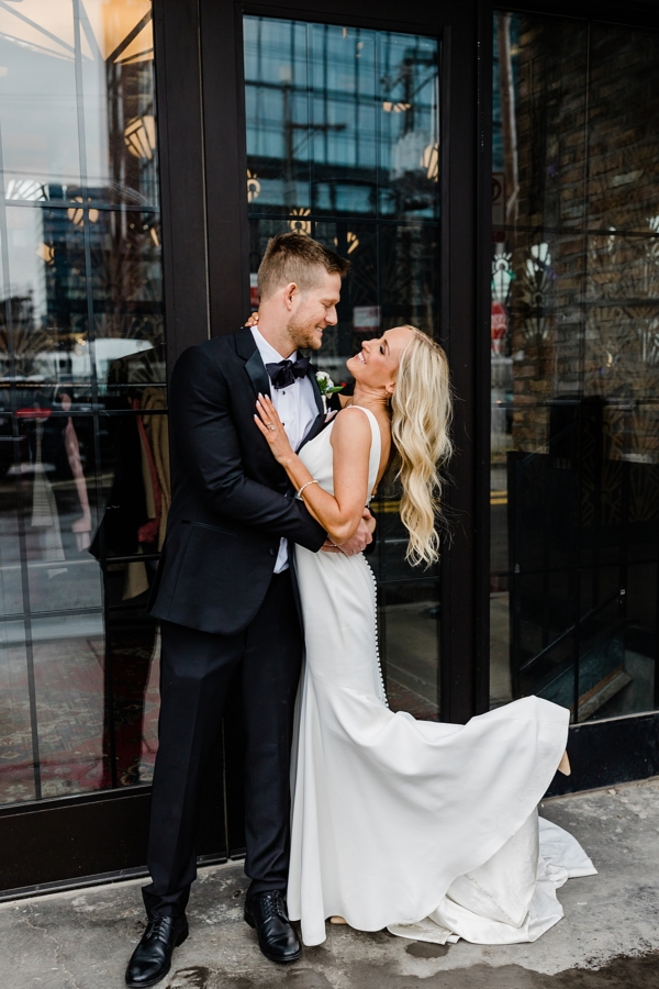 Classy Chicago Spring Wedding at the Industrial City Hall Events_0261