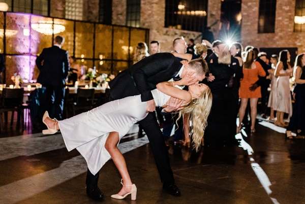 Classy Chicago Spring Wedding at the Industrial City Hall Events_0284