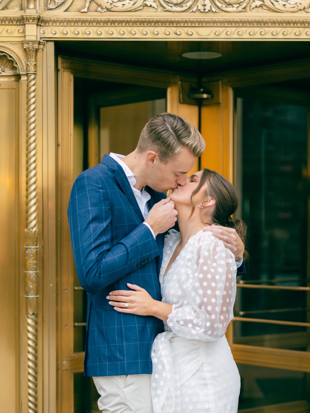 A Fashion Editorial Themed Engagement Session in Lincoln Park ...